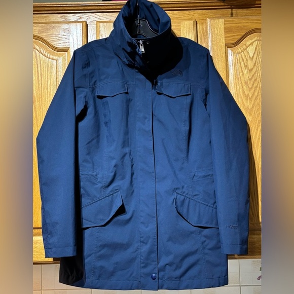 The North Face Hyvent Romera Navy Blue Rain Jacket Women’s Large EUC - Picture 1 of 15